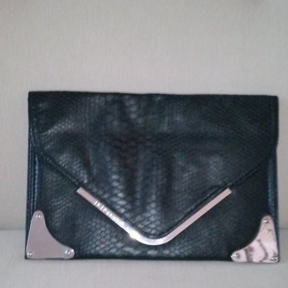 BCBGeneration black faux snakeskin clutch/envelope bag  NWOT - Picture 1 of 4